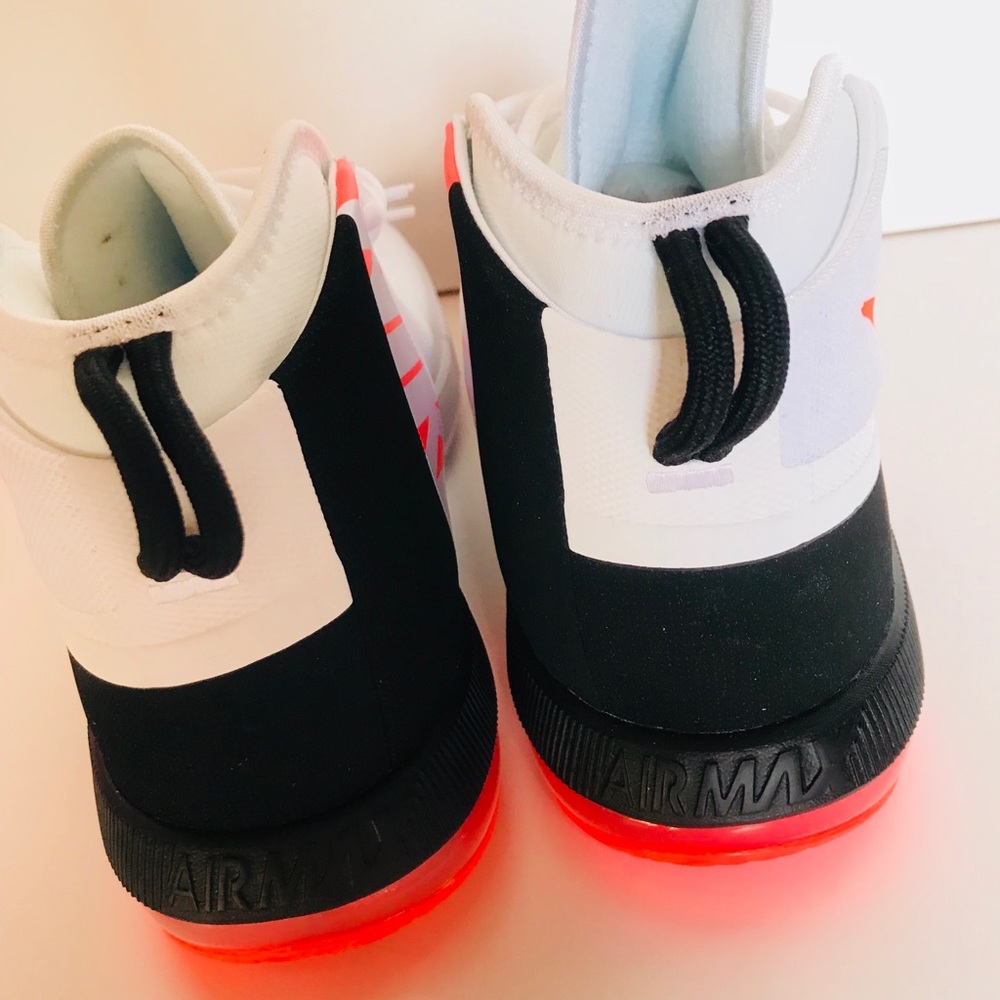 NEW NIKE AIR MAX DOMINATE WHITE/TOTAL CRIMSON 11.5 - Picture 4 of 8